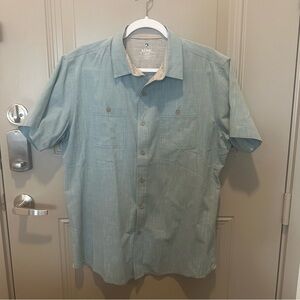 Kuhl‎ Men’s Short Sleeve Button Down Shirt Light Blue Striped Size Large